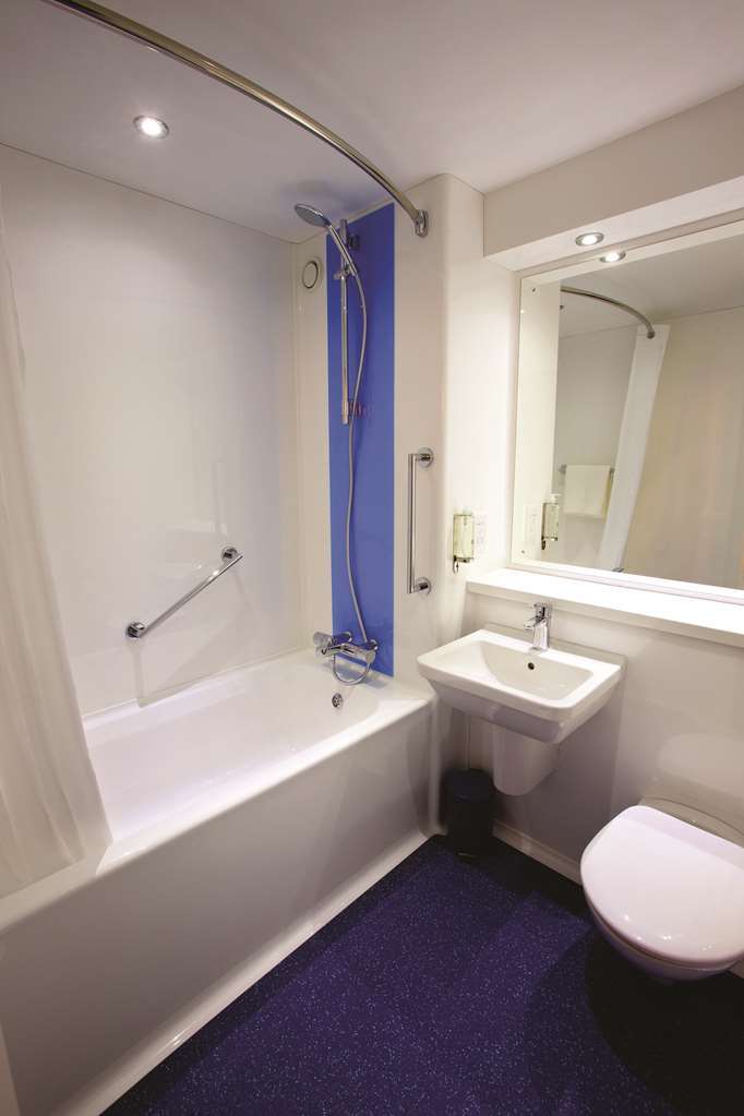 Travelodge バシルドン 部屋 写真