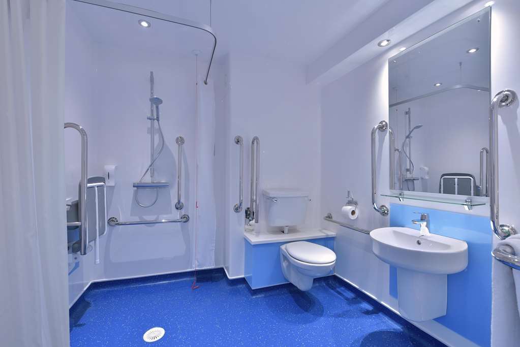 Travelodge バシルドン 部屋 写真